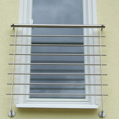 Bild-Nr.GF.7: Design-Fenstergitter aus Edelstahl fertigen wir Kostengünstig.
